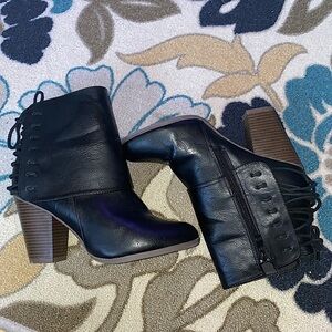 women’s black ankle boots